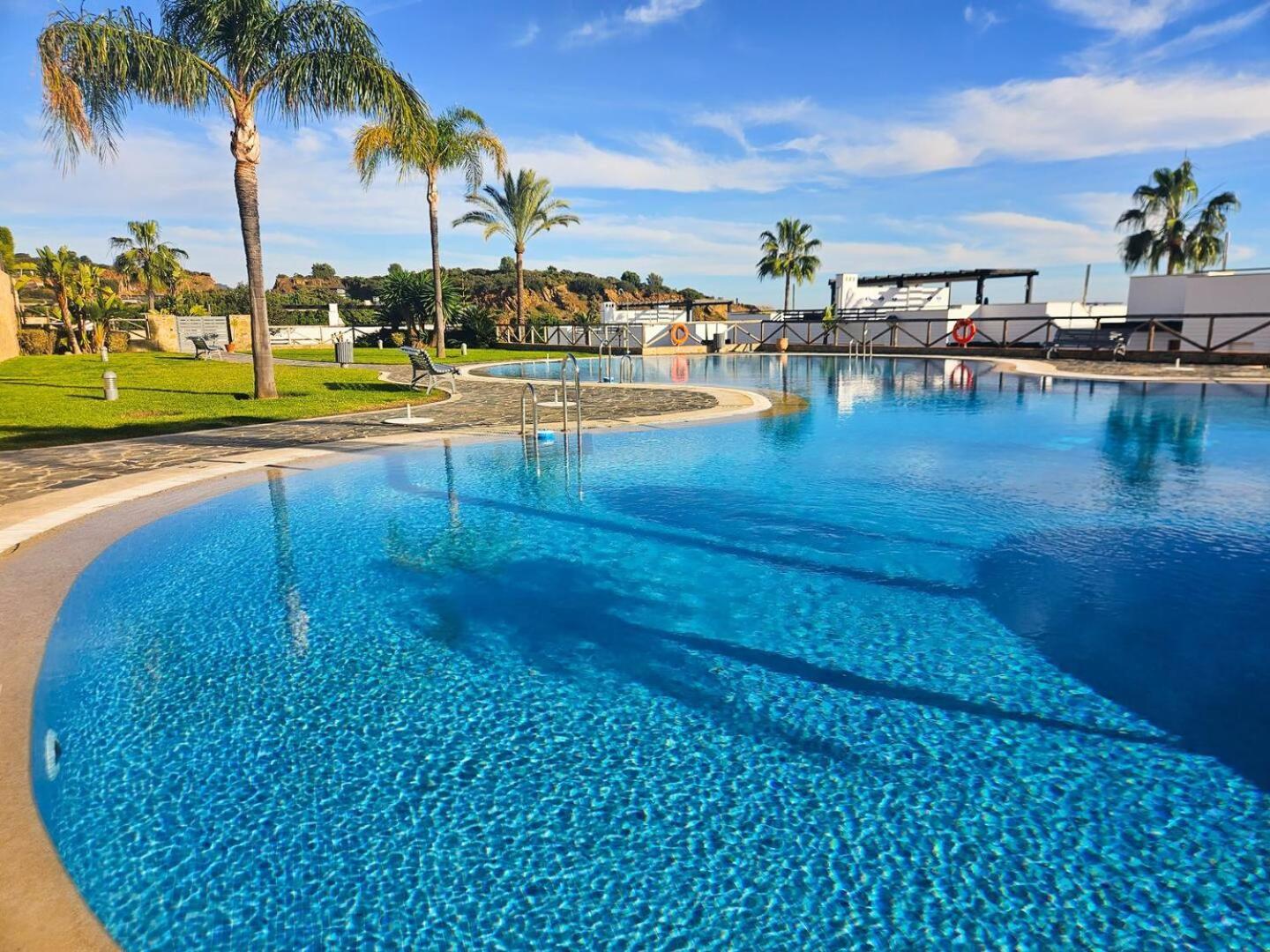 Pass The Keys Spacious 4-bed With Jacuzzi Bbq Marbella