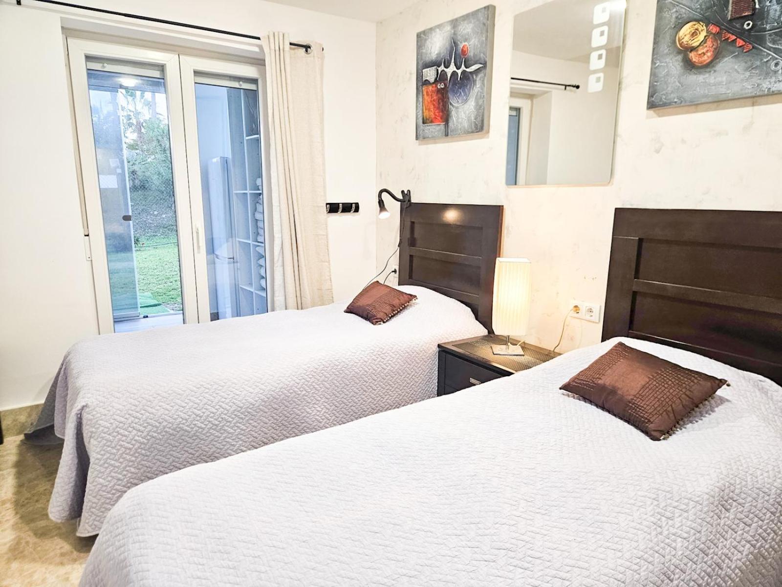 Pass The Keys Spacious 4-bed With Jacuzzi Bbq *