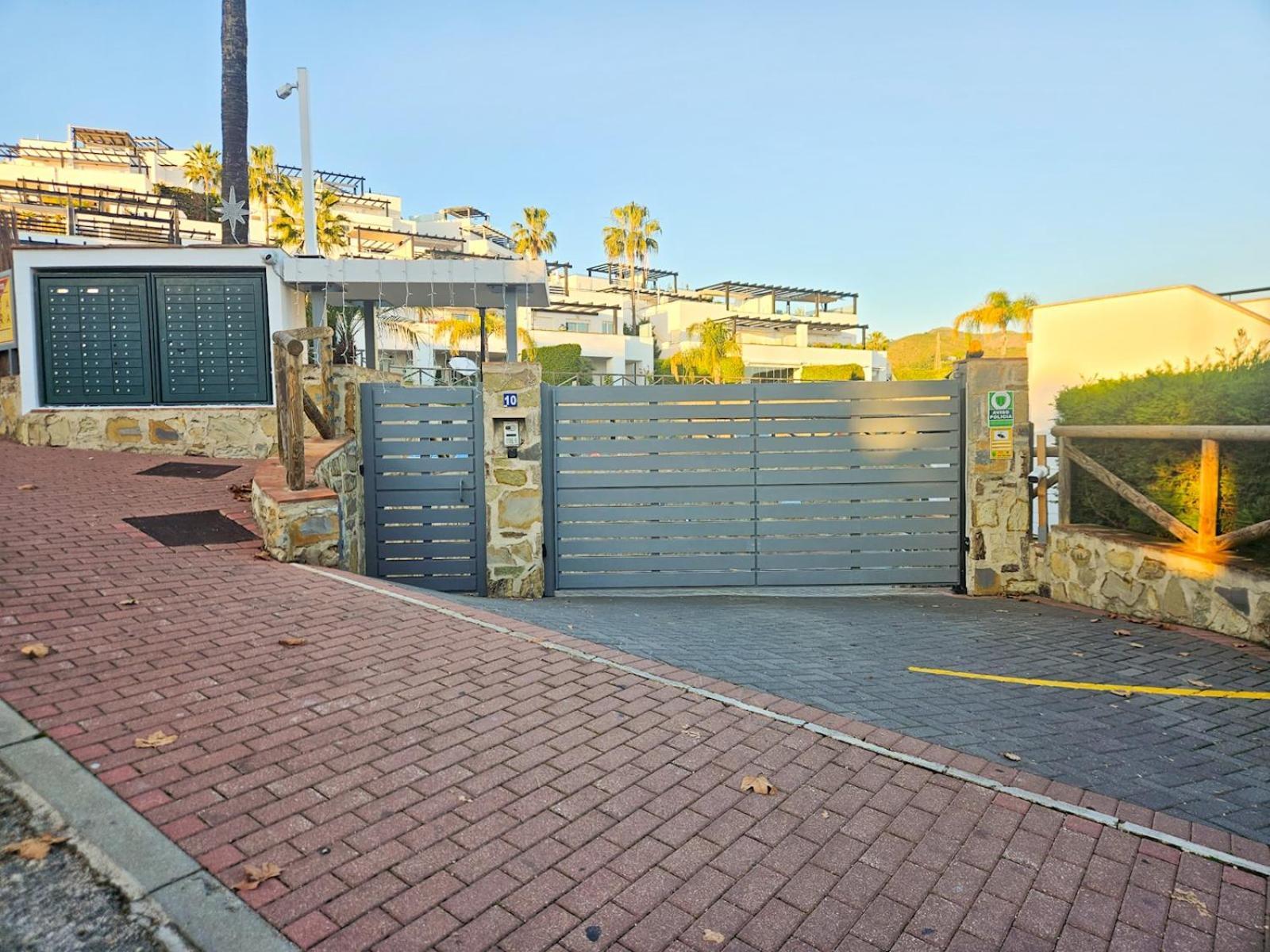 Pass The Keys Spacious 4-bed With Jacuzzi Bbq * Marbella