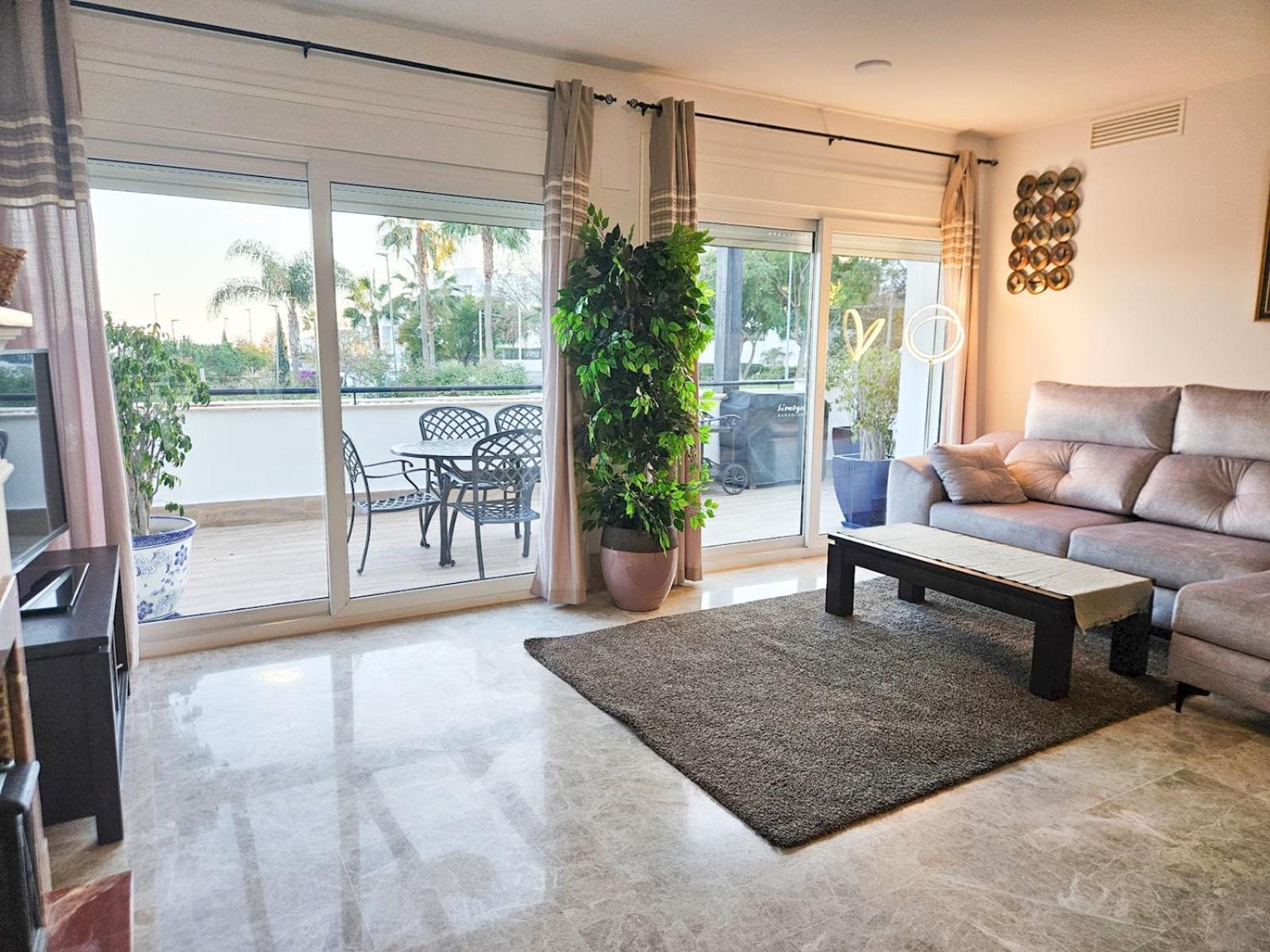 Pass The Keys Spacious 4-bed With Jacuzzi Bbq Marbella